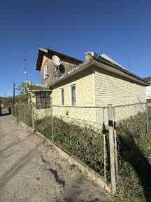 Продаж 2 кім. будинку 58.8 м. кв, в. Бандери