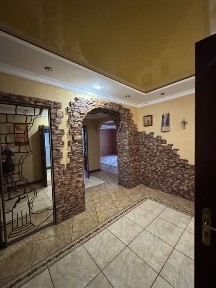 3х кімнатна новобудова На Героїв Майдану 154