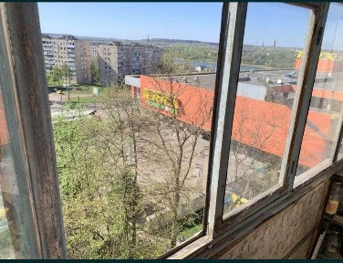 Продам 3 кімнатну квартиру на 5 Зарічному