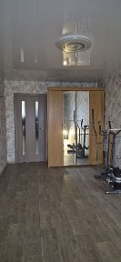 Продаєть 2 км квартира смт Черкаське
