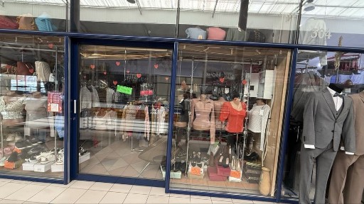 Продам бутик в ТЦ Ювант
