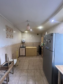 Продаж 4 кімнатної на перхресті вул. В. Бердичівській/Довженка