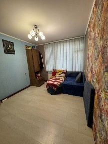 Продам двокімнатну квартиру