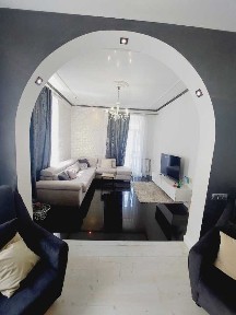 Киев, Братская ул., 10