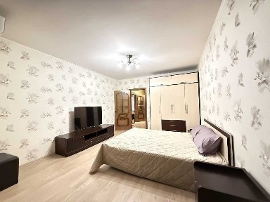 Оренда 1-кімнатної квартири 47 м², Юрія Шумського вул., 3Г
