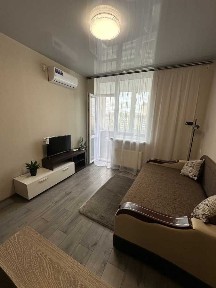 Киев, Полевая ул., 73