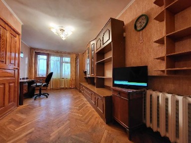 Киев, Каунасская ул., 10А