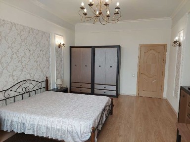 Киев, Генерала Шаповала ул., 2