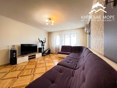 Київ, Георгія Тороповського вул., 47
