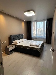 Киев, Днепровская наб., 20Б