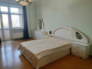 Киев, Народная ул., Ополчення, 7