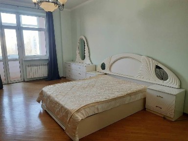 Киев, Народная ул., Ополчення, 7