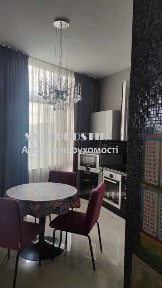Киев, Героев Сталинграда просп., 2Г