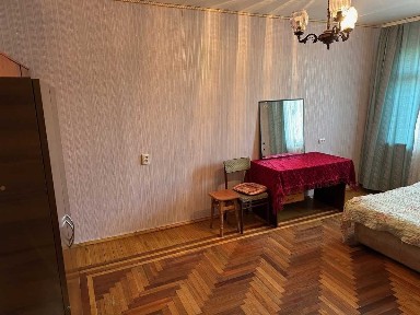 Киев, Александровская ул., 16