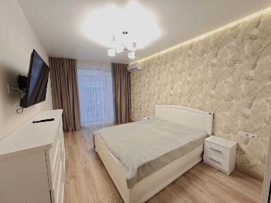 Оренда 1-кімнатної квартири 46 м², Князя Романа Мстиславича, 28А