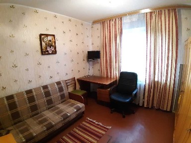 Київ, Героїв Дніпра вул., 42А