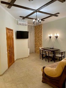 Аренда 2-комнатной квартиры 47 м², Жилянская ул.