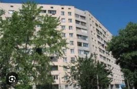 Київ, Нововокзальна вул., 21