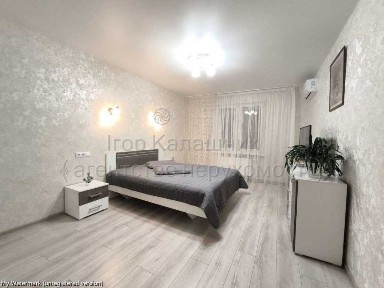 Киев, Ревуцкого ул., 54