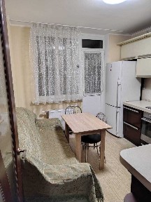 Киев, Владимира Маяковского просп., 70