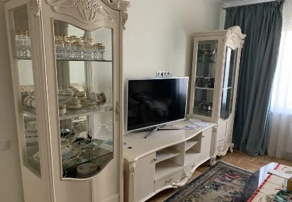 Киев, Анны Ахматовой ул., 37