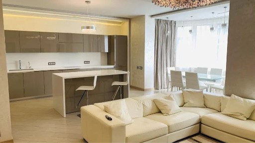 Киев, Леси Украинки бул., 7А