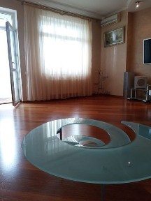 Киев, Евгения Коновальца ул., 36Б