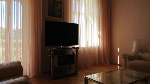 Оренда 2-кімнатної квартири 70 м², Десятинний пров., 7