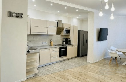 Аренда 2-комнатной квартиры 95 м², Глубочицкая ул., 32а