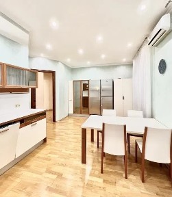 Оренда 4-кімнатної квартири 190 м², Єжи Гедройця вул., Ґедройця 2