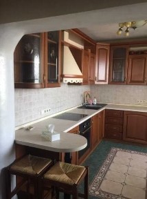 Киев, Василия Порика просп., 5