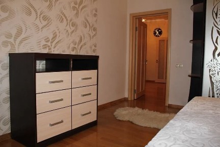 Оренда 3-кімнатної квартири 105 м², Дмитрівська вул., 69