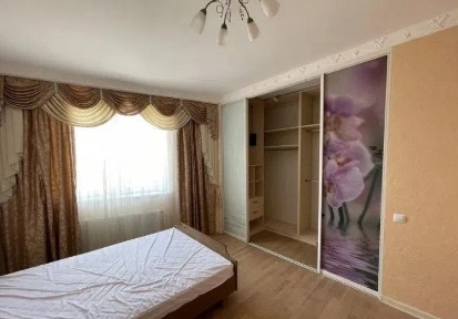 Киев, Победы просп., 121Б