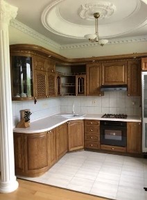 Київ, Голосіївський просп., 88
