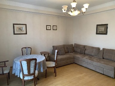 Оренда 2-кімнатної квартири 75 м², Костьольна вул., 10
