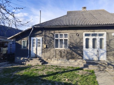 Продам дім м. Новоселиця 97 м2 під Чернівцями