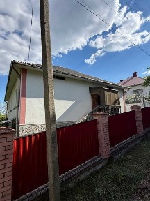 Продається будинок у Кіцмані