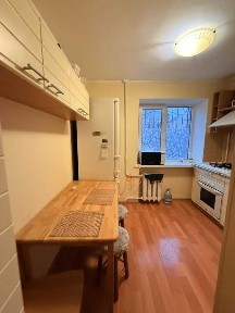 Продаж 3-кімнатної квартири 57 м², Ильичевская вул., Парковая, 12