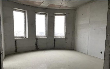 Продажа 2-комнатной квартиры 77 м², Базарная ул.