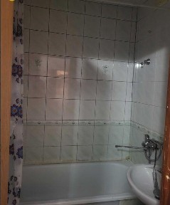 Продаж 1-кімнатної квартири 44 м², Варненська вул.