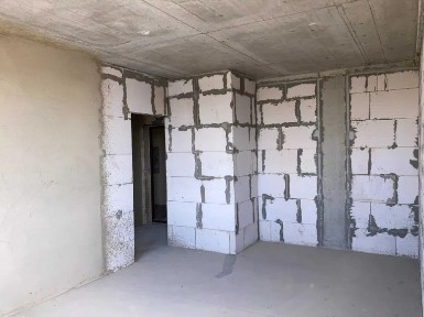 Продаж 1-кімнатної квартири 43 м², Солнечная вул.