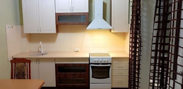 Продаж 1-кімнатної квартири 40 м², Небесної сотні просп.