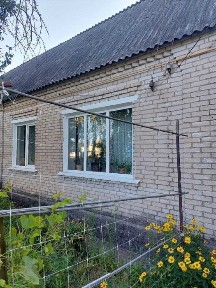 Продам 1\2 частину будинку с. Зідьки
