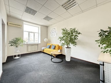 Центр, Велика Васильківська 126 біля метро, 3 кімн. 74 м² Без комісії