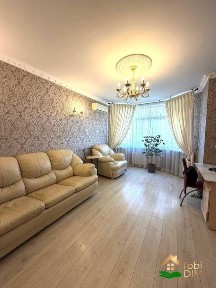 Київ, Дарницький, вулиця Єлизавети Чавдар 8