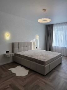 Оренда 2 квартири, Виставка