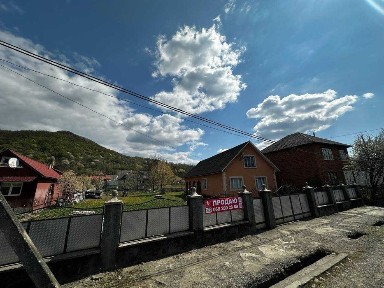 Продається будинок в с. Терново