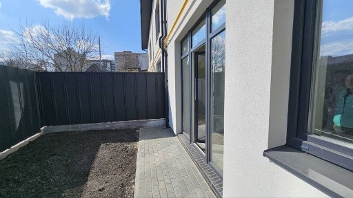 Таунхаус в центрі з частковим ремонтом