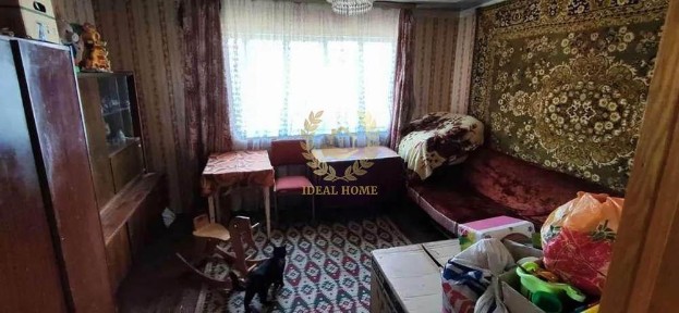 Продам гарний дачний будинок в Пороскотене.