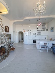 Продам 2 кімнатну квартиру у моря